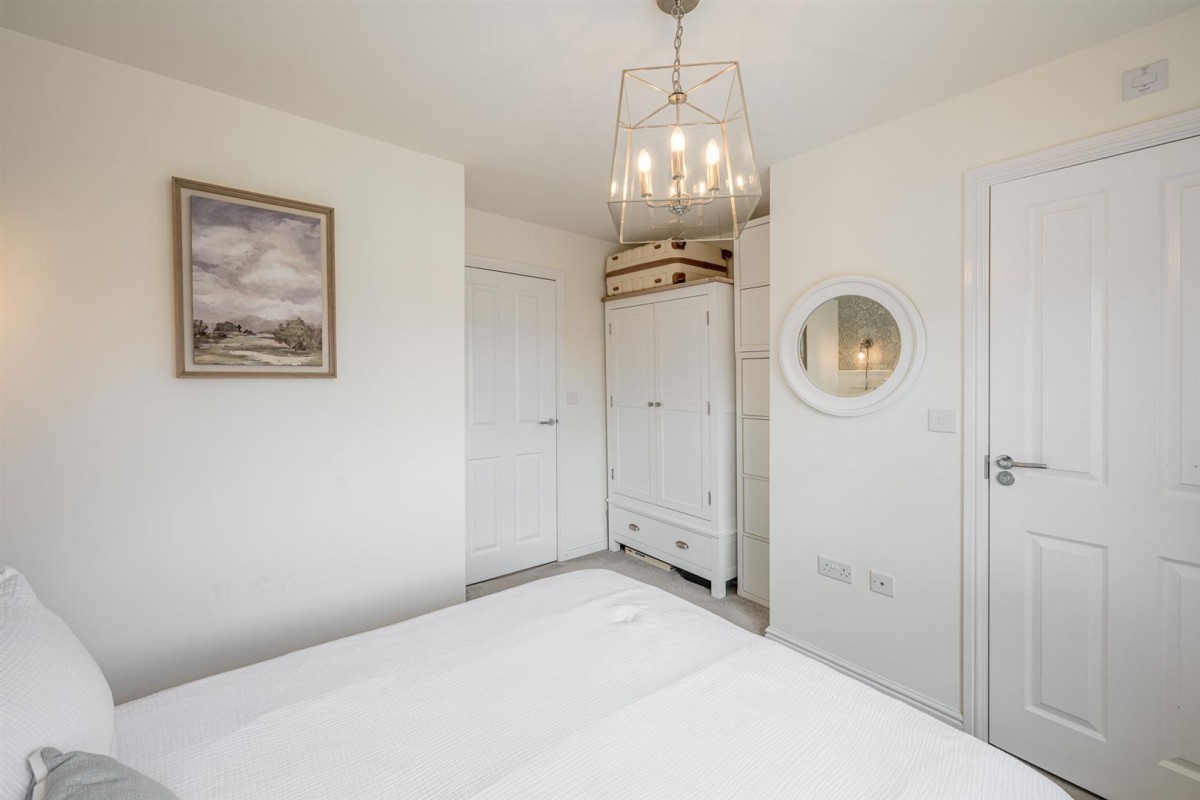 Parquet Grove, Kingswinford, DY6 7NG
