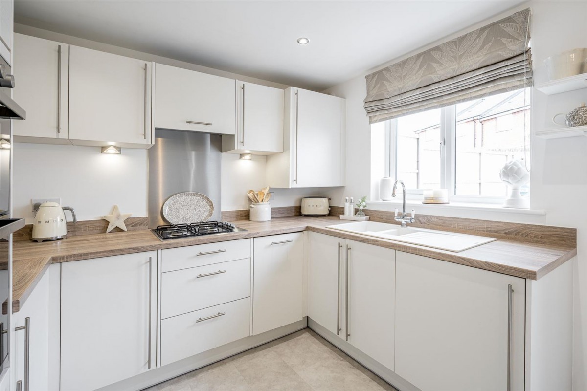 Parquet Grove, Kingswinford, DY6 7NG