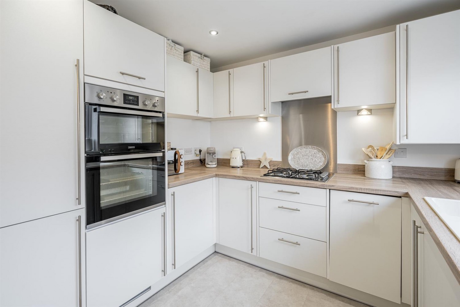 Parquet Grove, Kingswinford, DY6 7NG