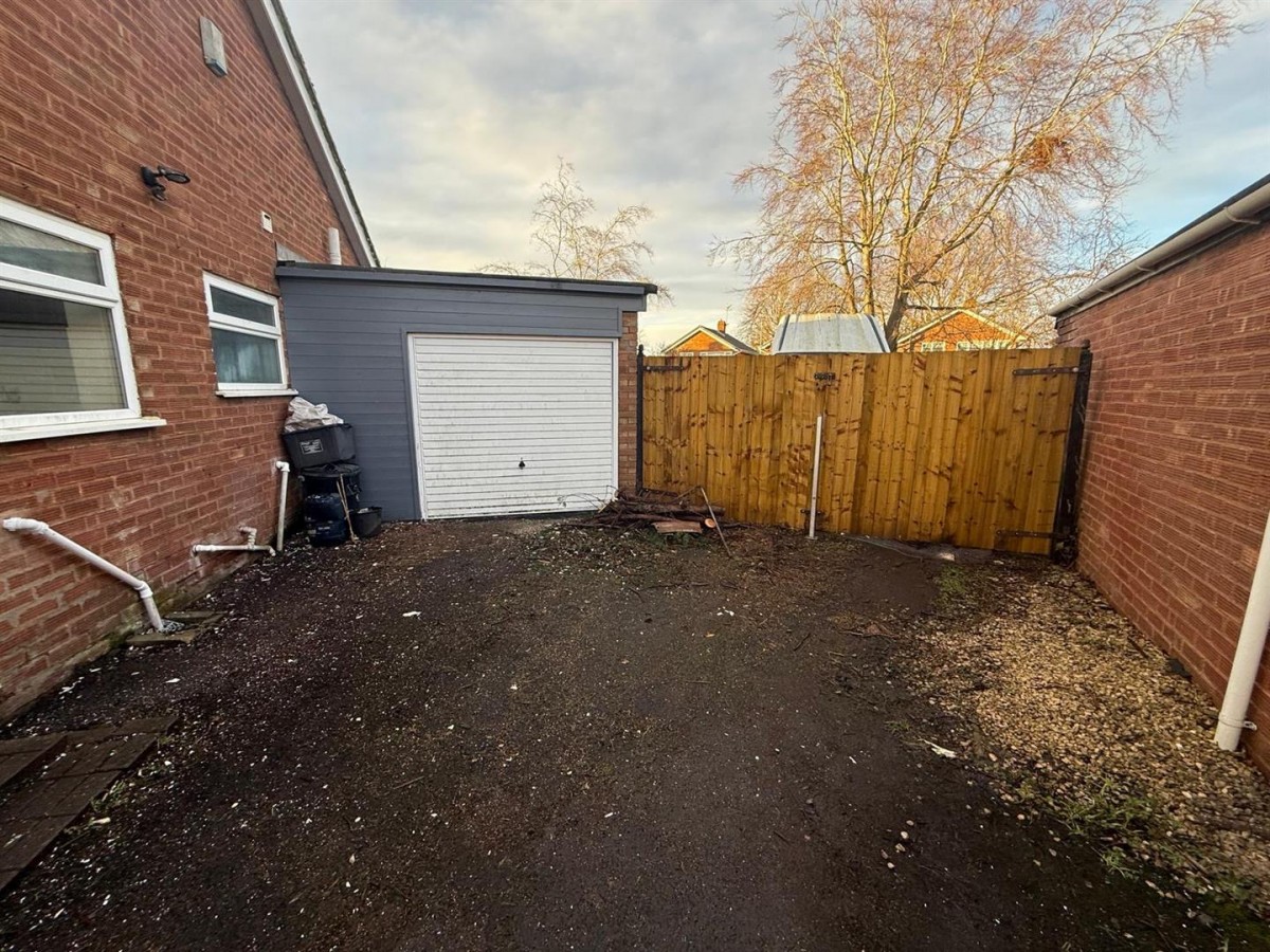 Conway Close, Kingswinford, DY6 8PT