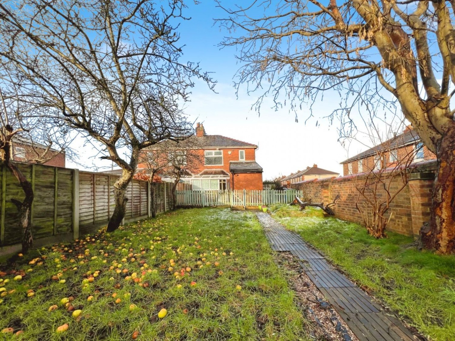 Holt Street, Leigh