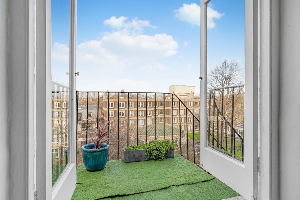 De Crespigny Park, London, SE5