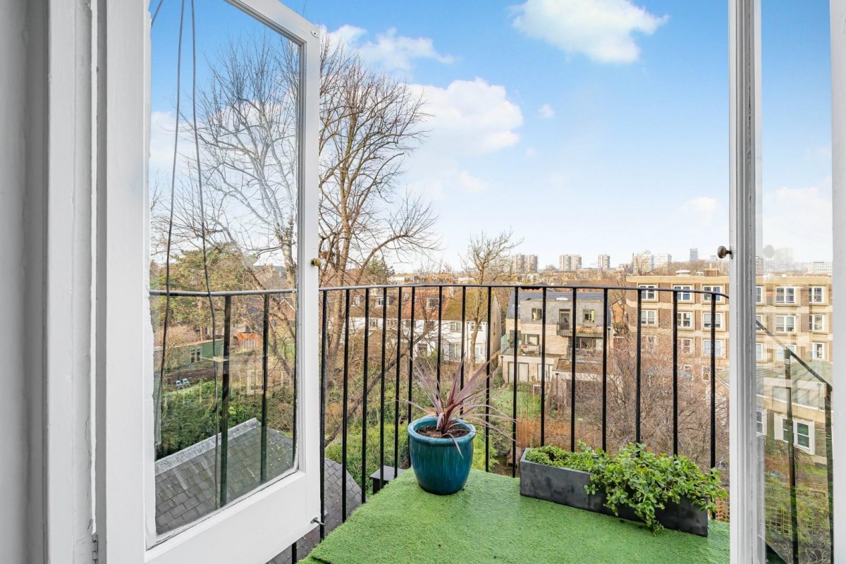 De Crespigny Park, London, SE5