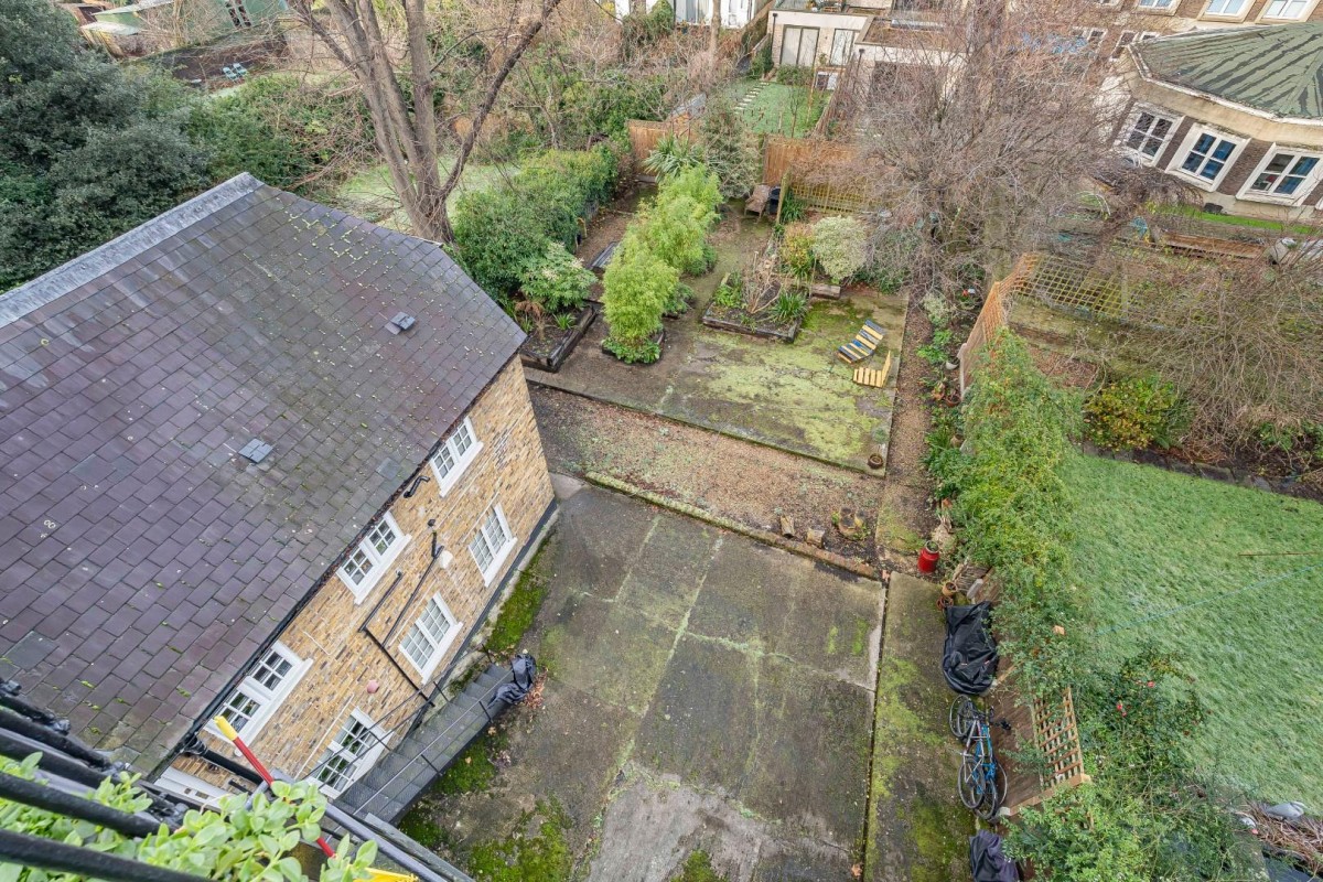 De Crespigny Park, London, SE5