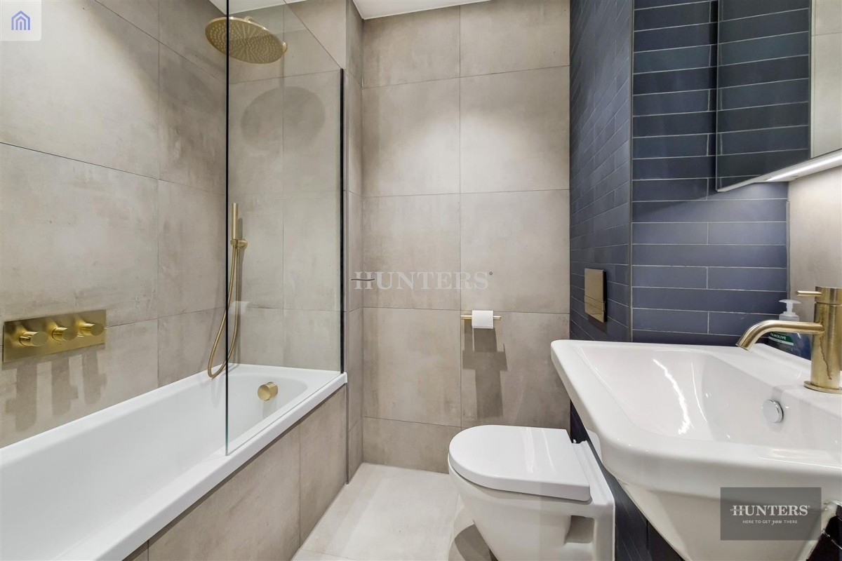 Luxe Tower, London, E1 8QU