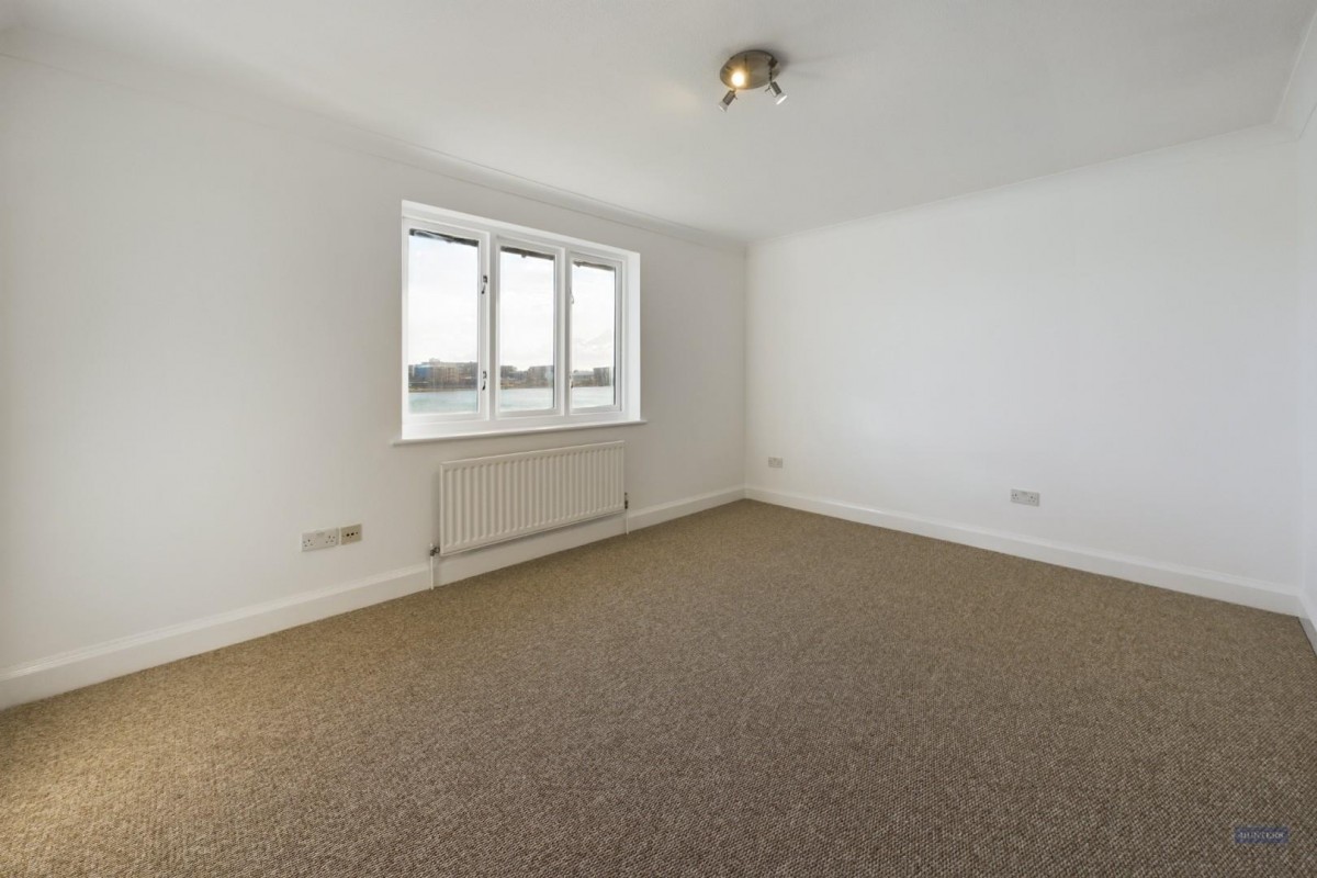 Calshot Court, Ocean Village, SO14