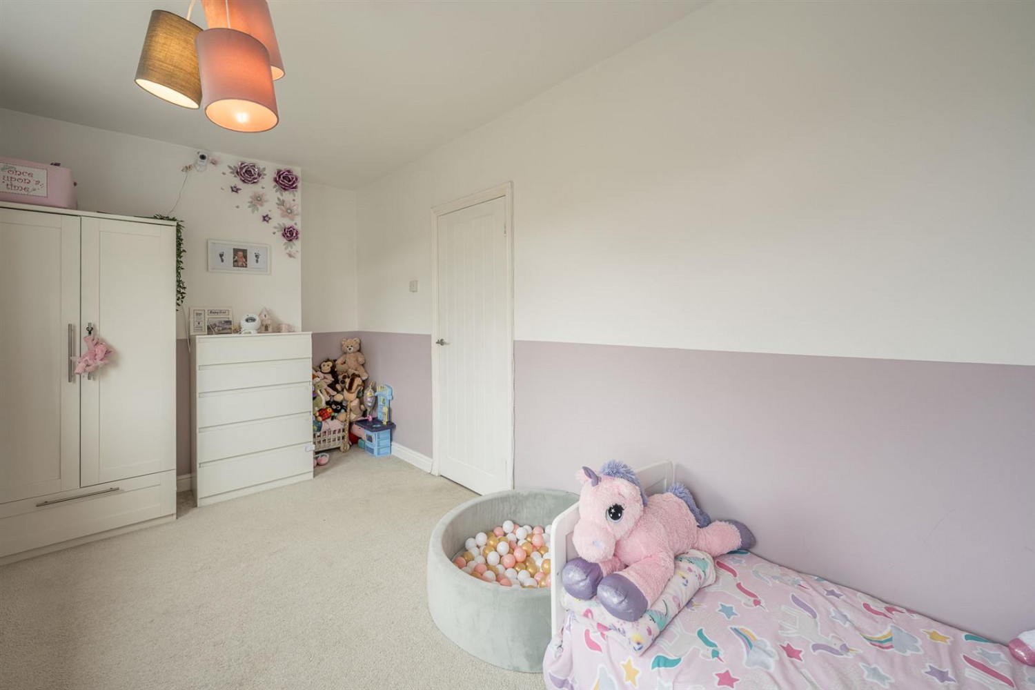 Rowan Rise, Kingswinford, DY6 8EE