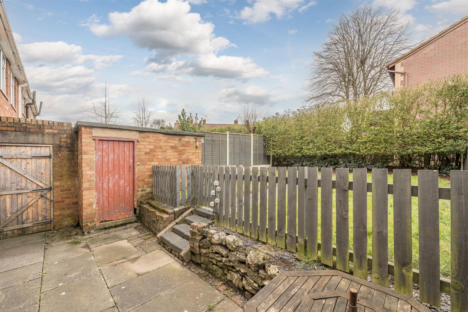 Rowan Rise, Kingswinford, DY6 8EE