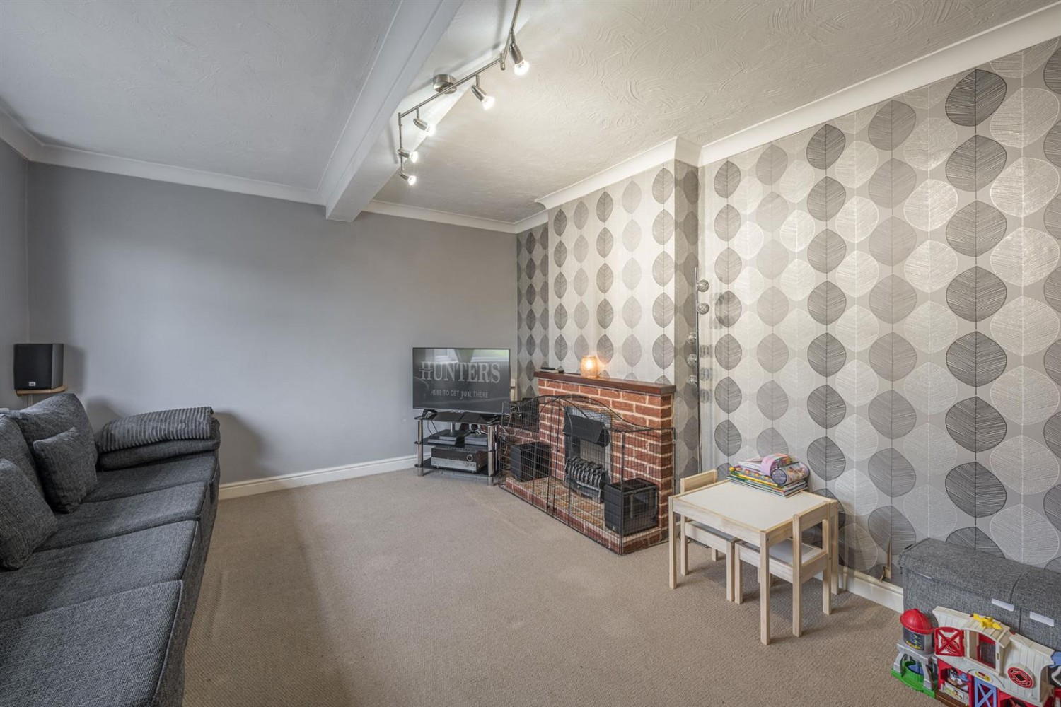 Rowan Rise, Kingswinford, DY6 8EE
