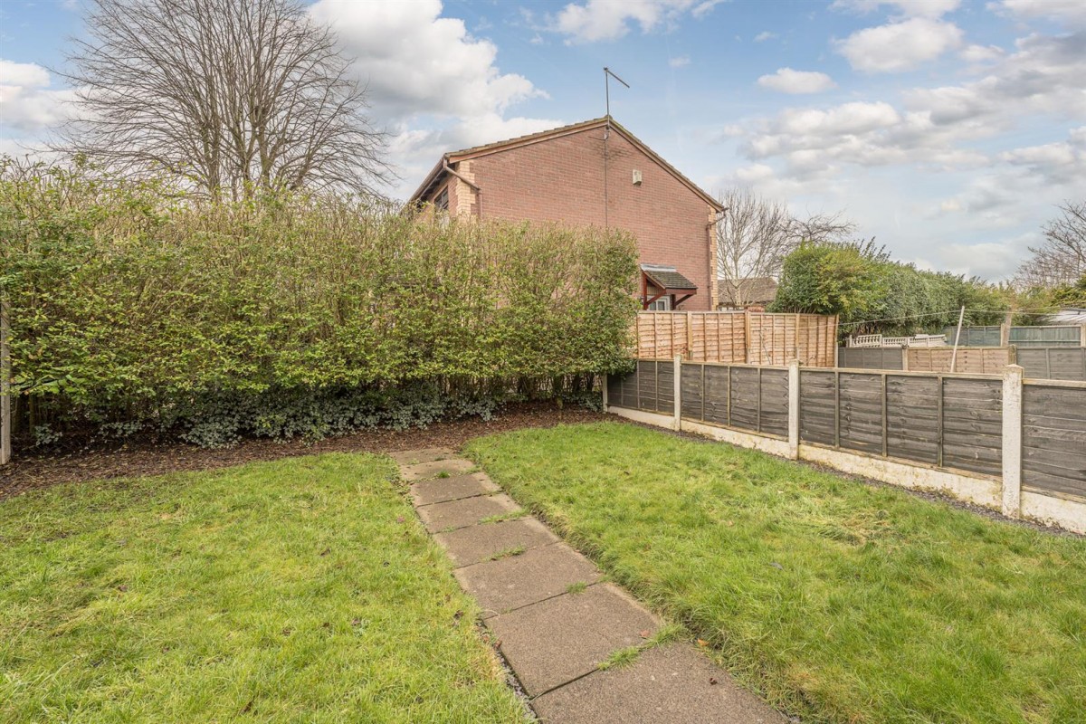 Rowan Rise, Kingswinford, DY6 8EE