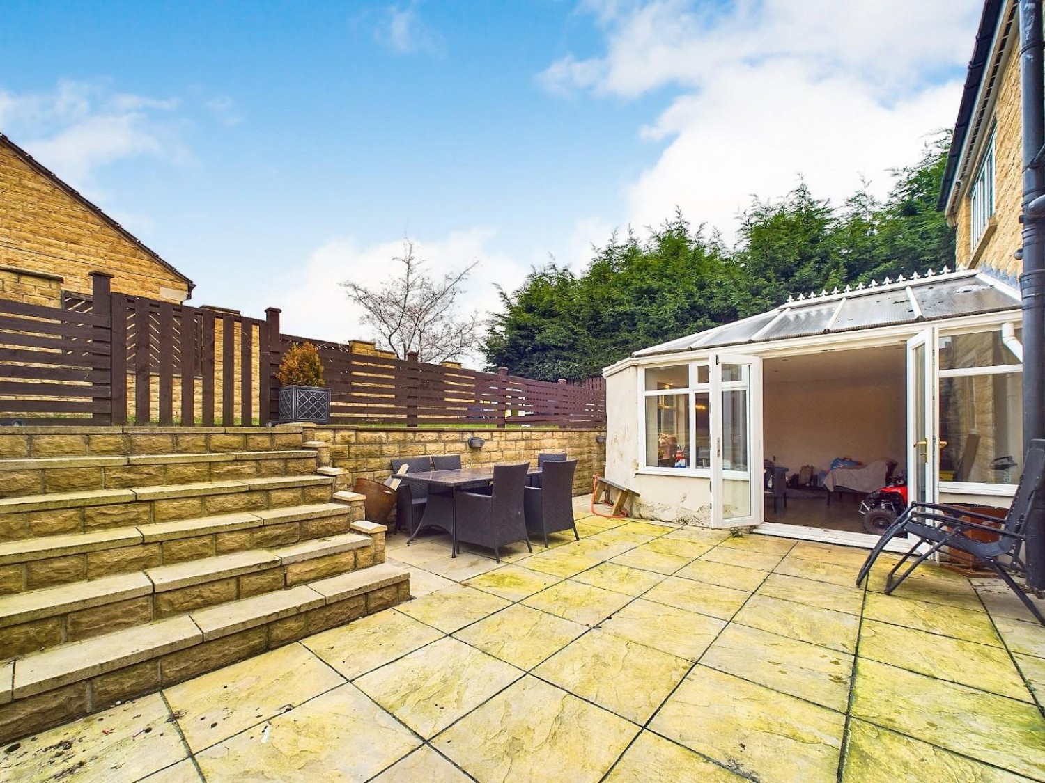 Agincourt Drive, Bingley