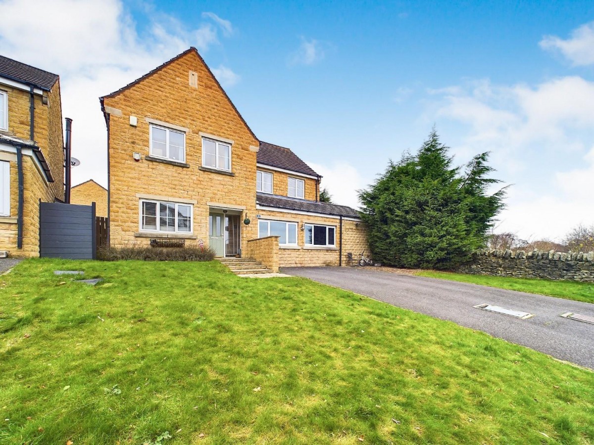 Agincourt Drive, Bingley