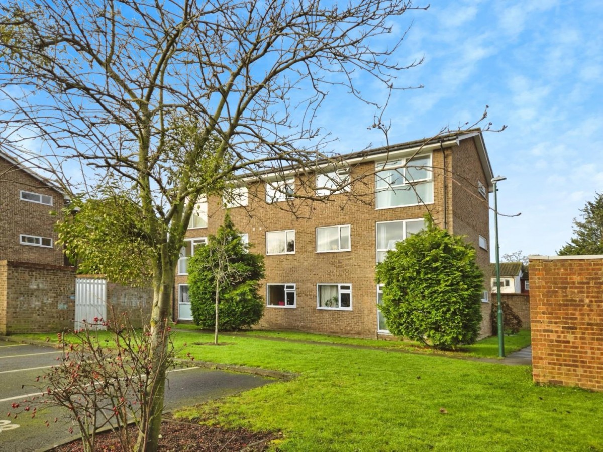 Mortlake Close, Beddington, CR0 4SW
