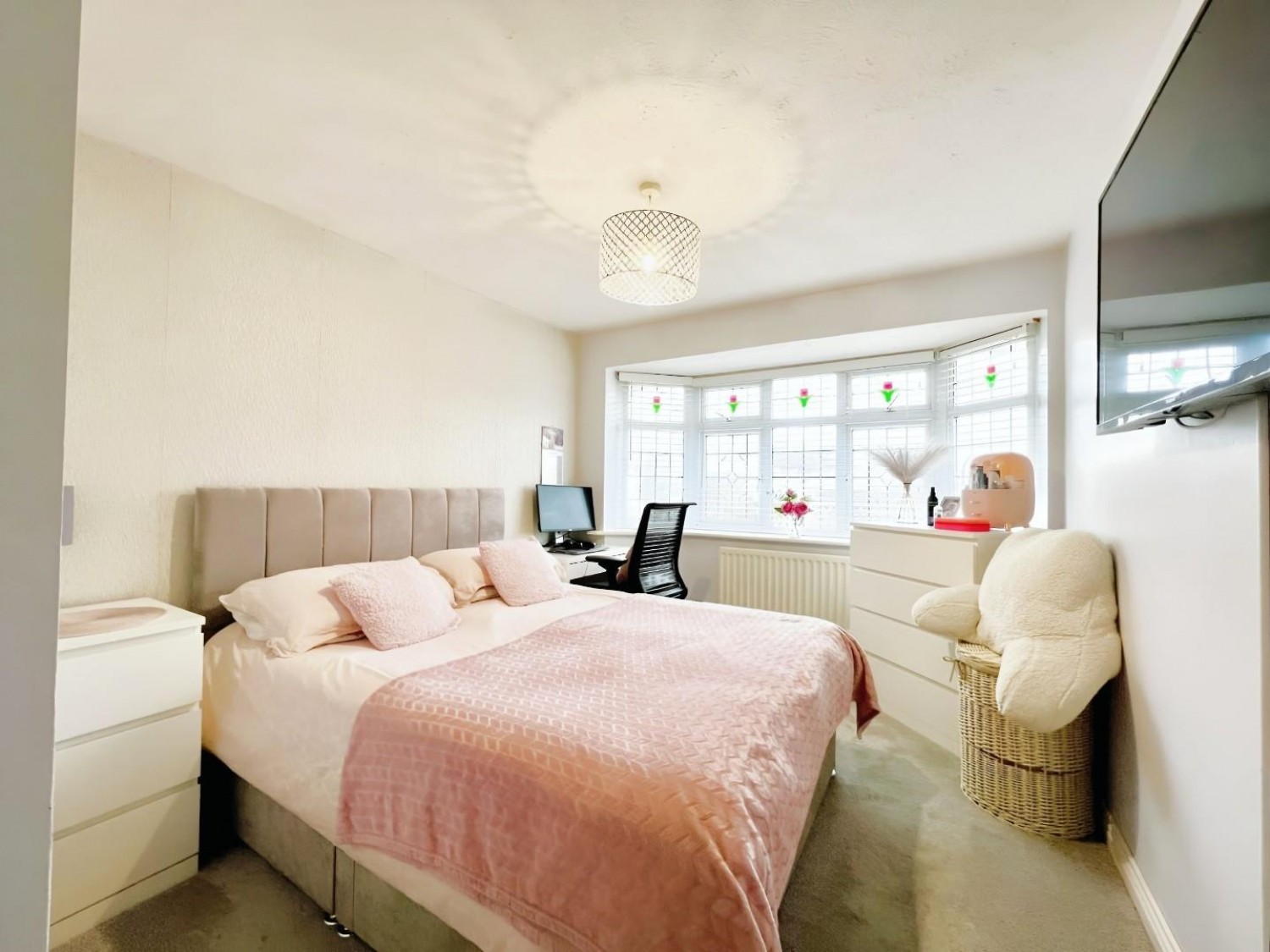 Romulus Gardens, Kingsnorth, Ashford