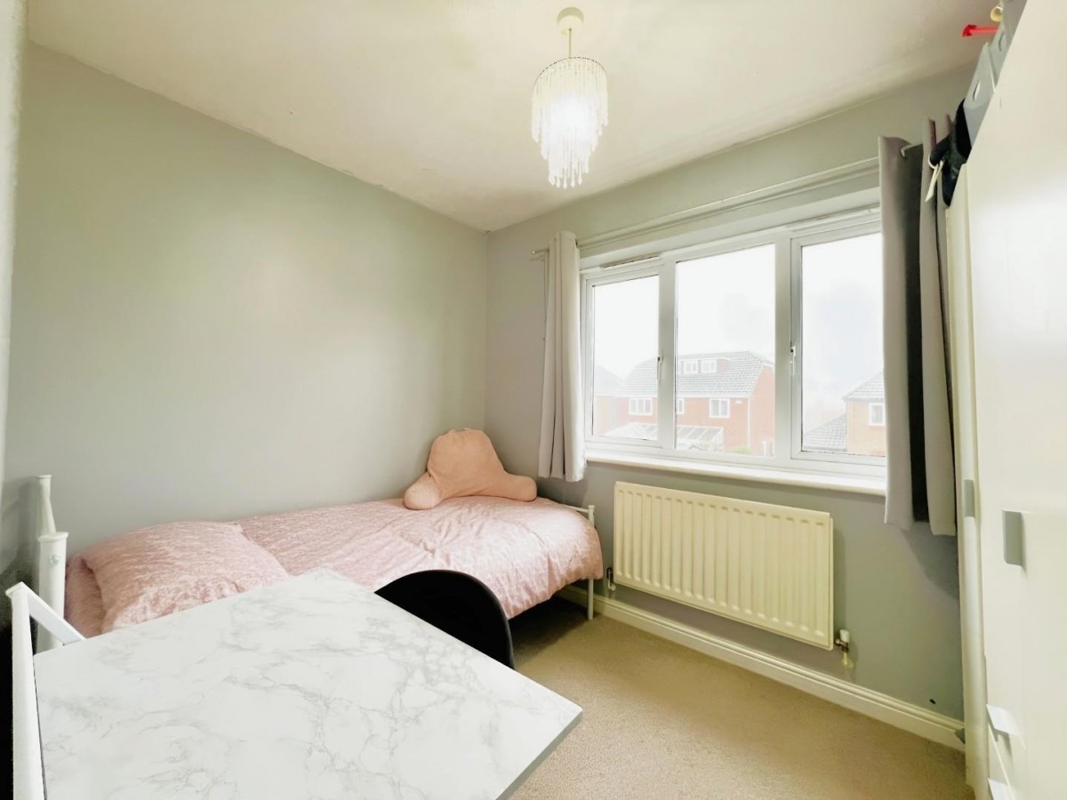 Romulus Gardens, Kingsnorth, Ashford
