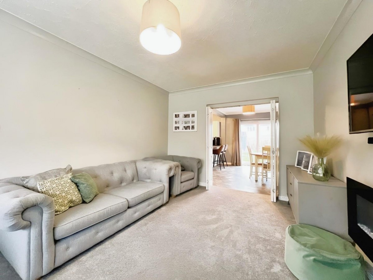 Romulus Gardens, Kingsnorth, Ashford