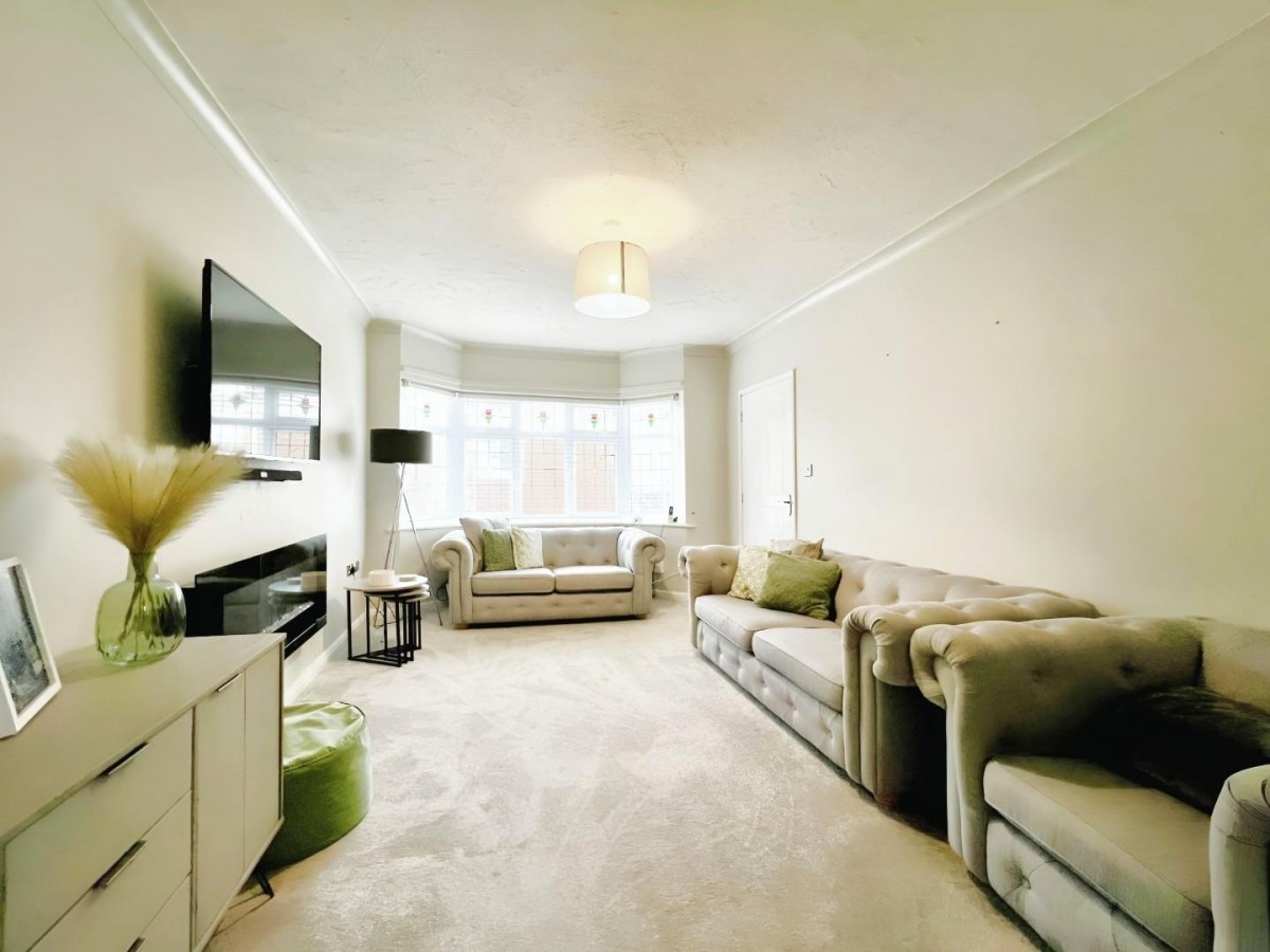 Romulus Gardens, Kingsnorth, Ashford