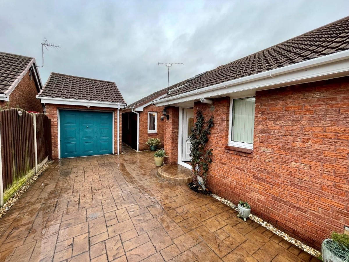 Crofters Close, Great Sutton, CH66