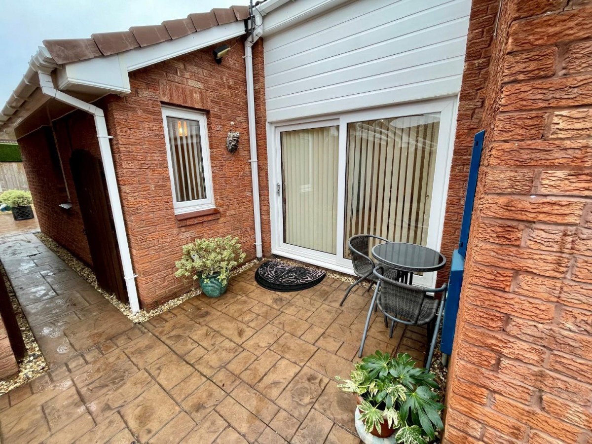 Crofters Close, Great Sutton, CH66