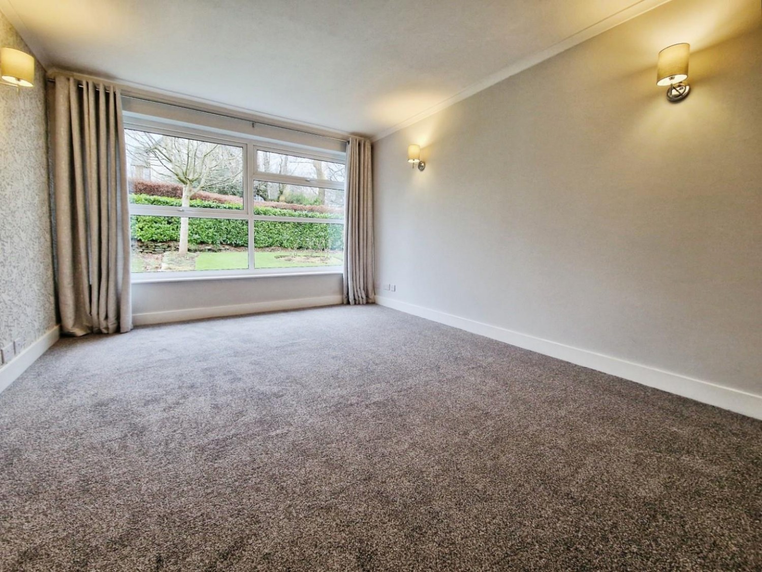 Kent Road North, Harrogate, HG1 2EX