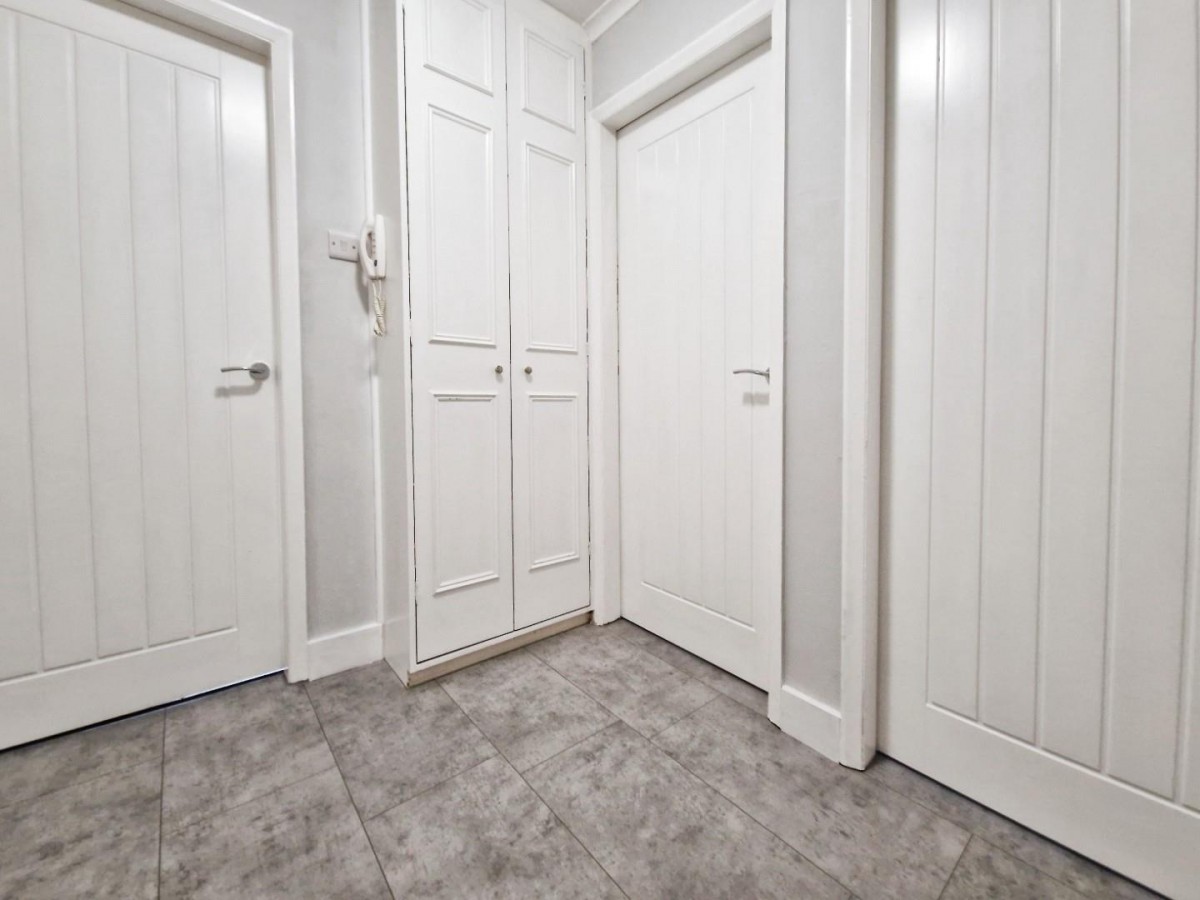 Kent Road North, Harrogate, HG1 2EX
