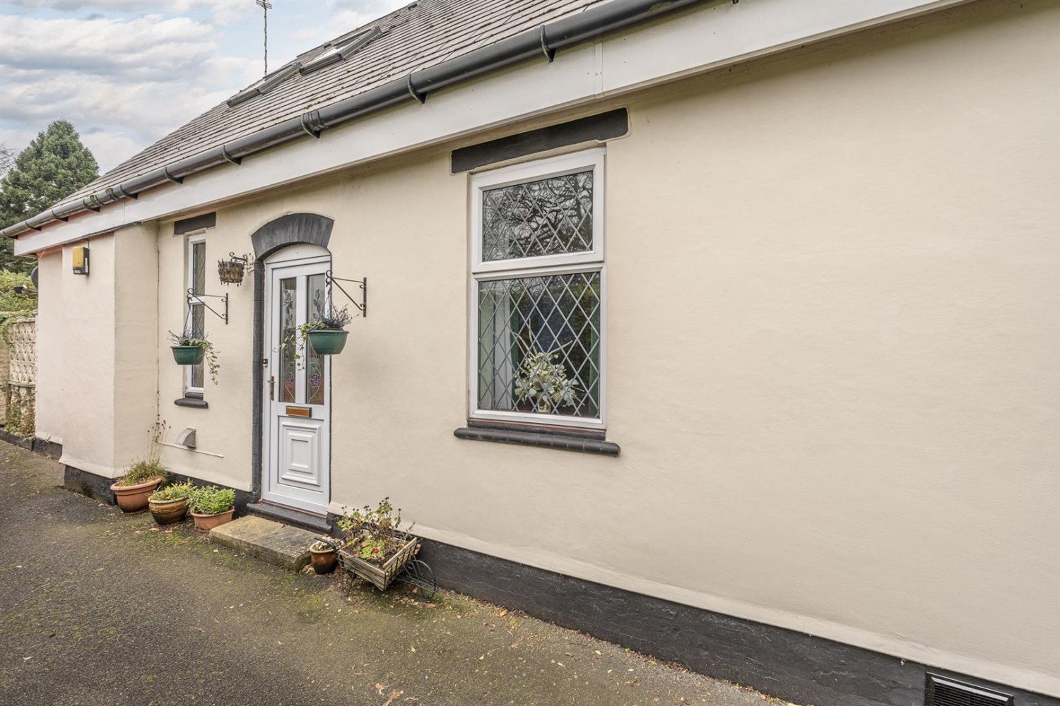 Cheddlewood, Bridgnorth Road, Stourton, DY7 6RT