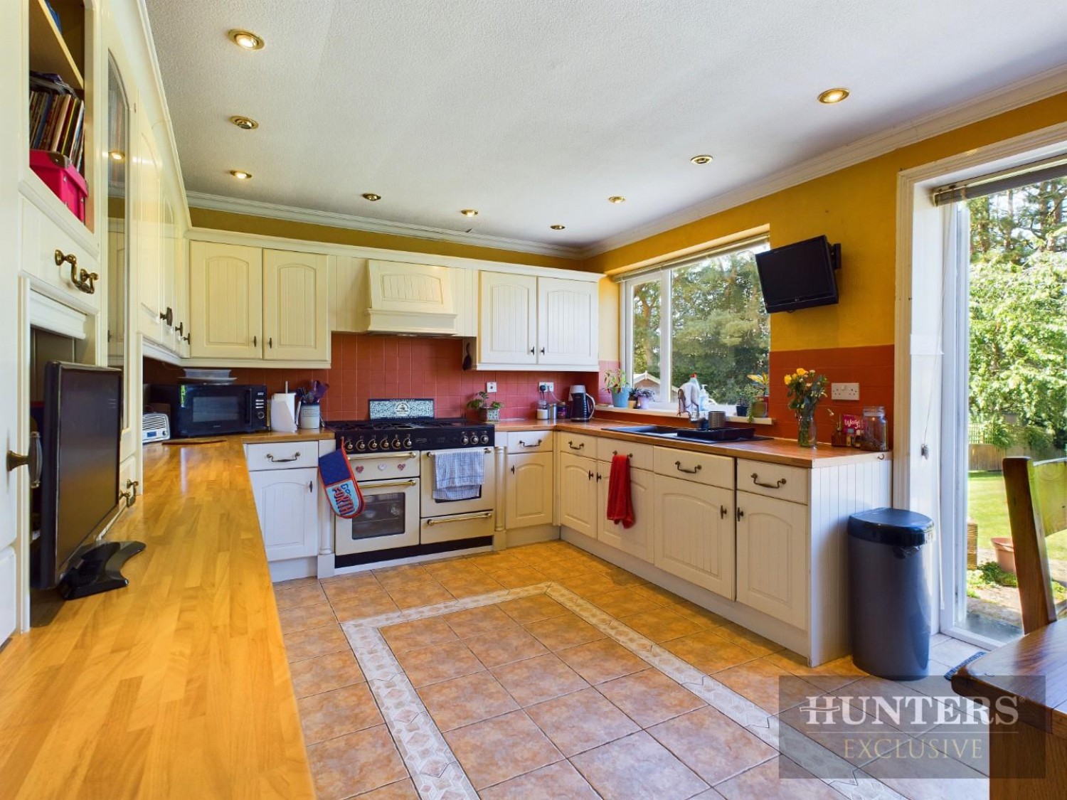 4 bedroom Bungalow for sale in High Mill Drive, Scarborough