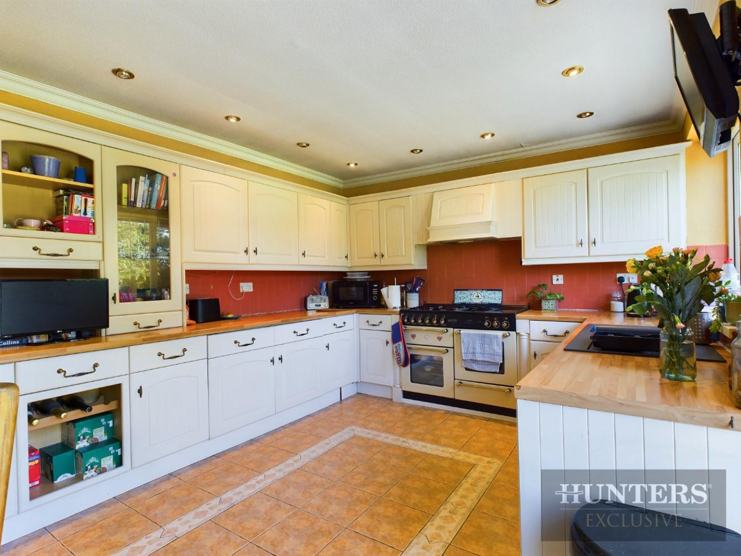 4 bedroom Bungalow for sale in High Mill Drive, Scarborough
