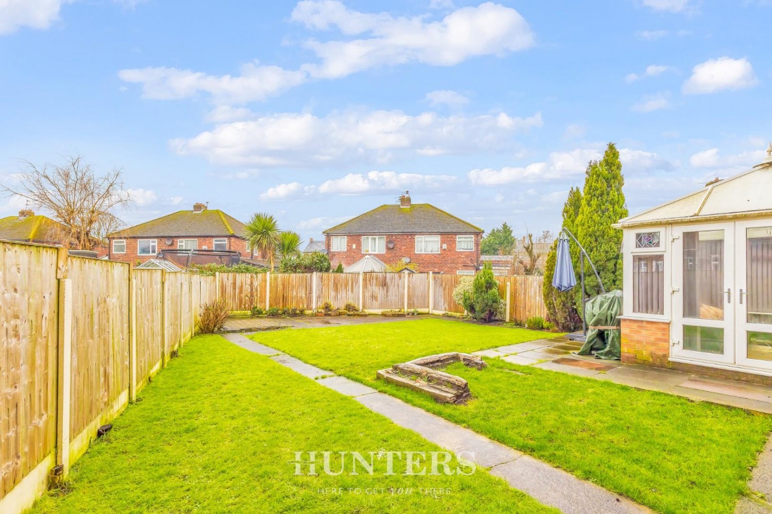 Broomfield Crescent, Middleton
