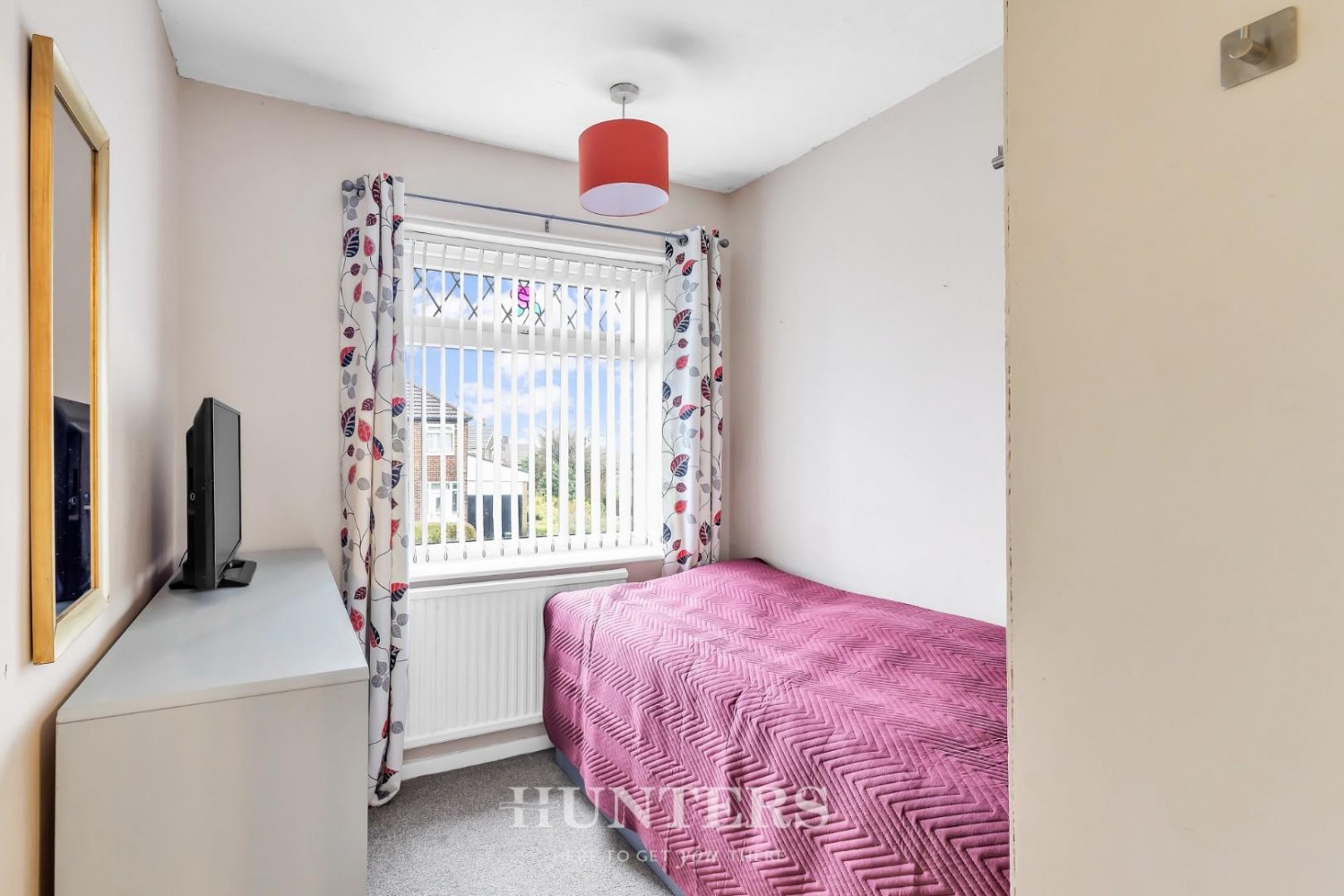 Broomfield Crescent, Middleton