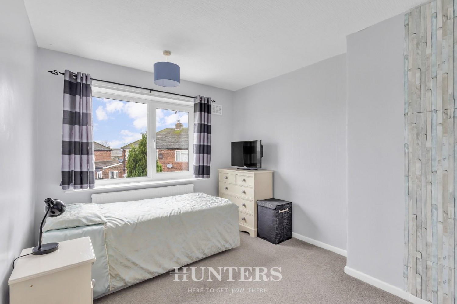Broomfield Crescent, Middleton