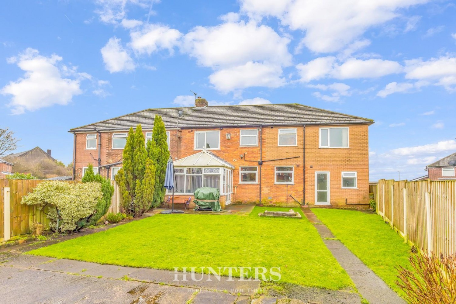 Broomfield Crescent, Middleton