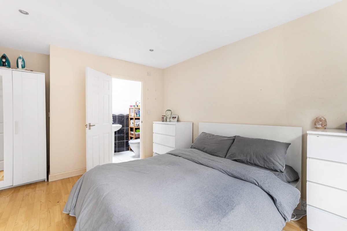 Harefield Mews, London, SE4 1LP