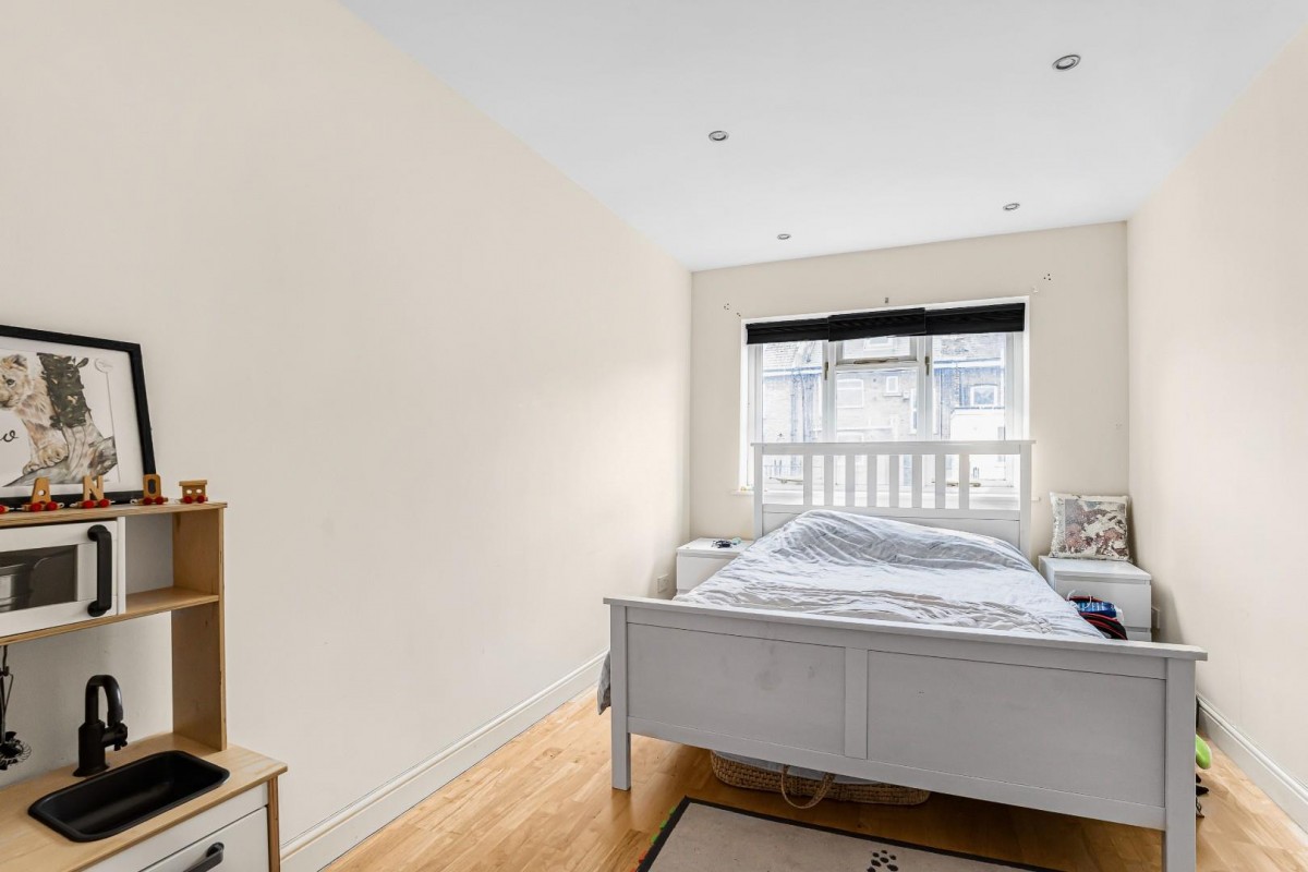 Harefield Mews, London, SE4 1LP