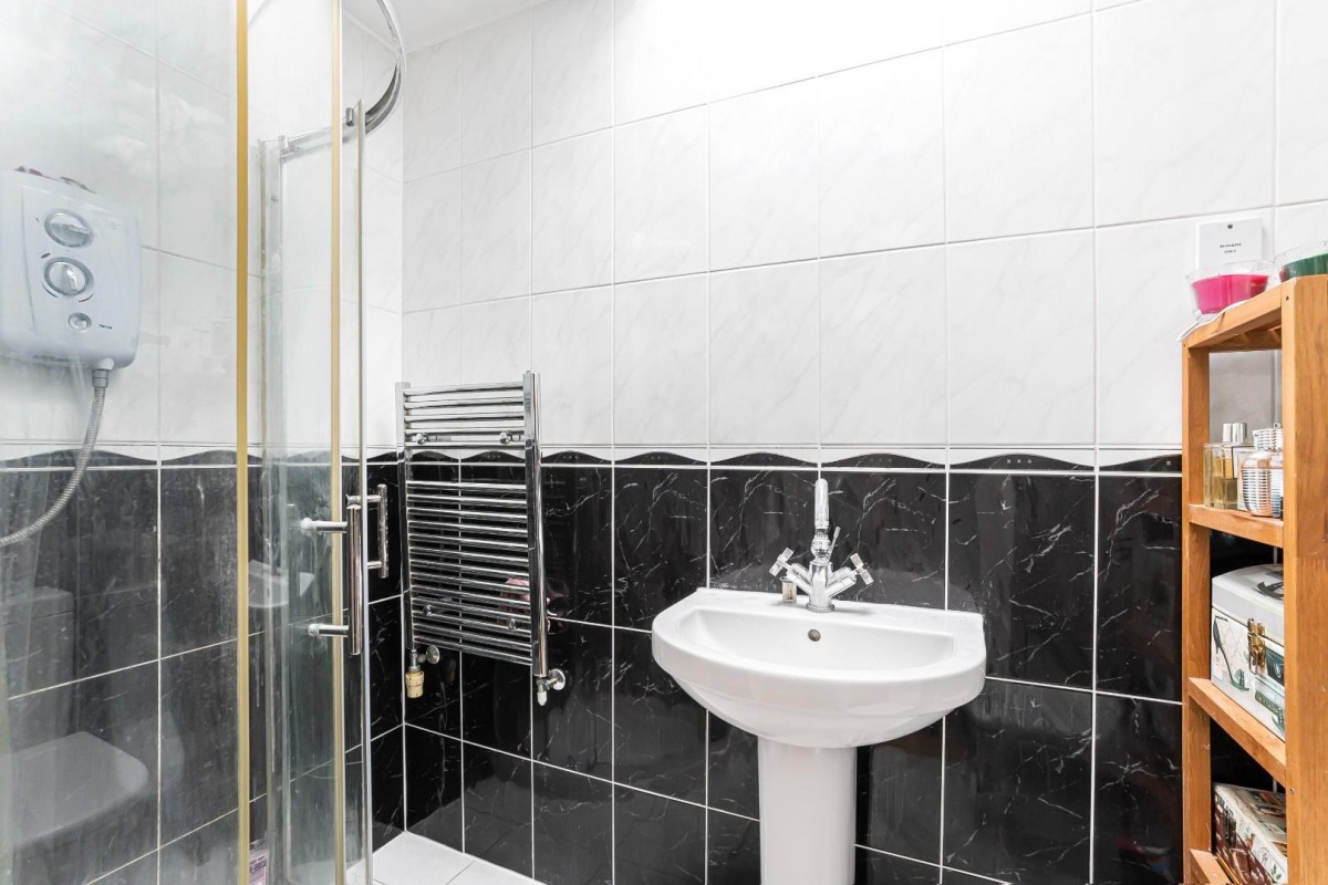 Harefield Mews, London, SE4 1LP