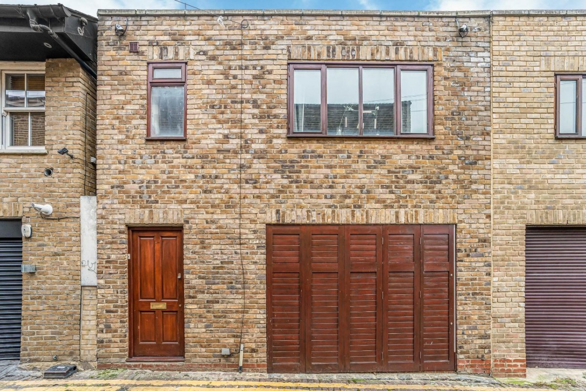 Harefield Mews, London, SE4 1LP