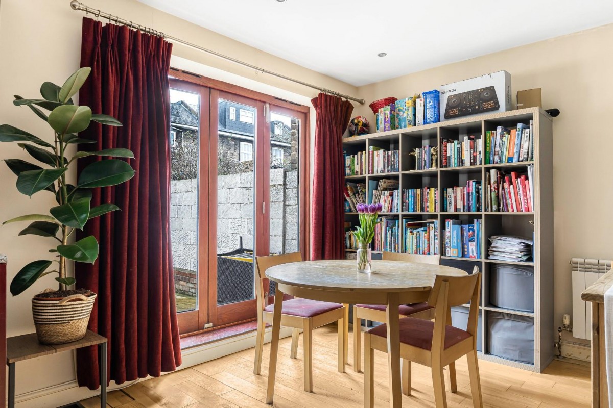Harefield Mews, London, SE4 1LP