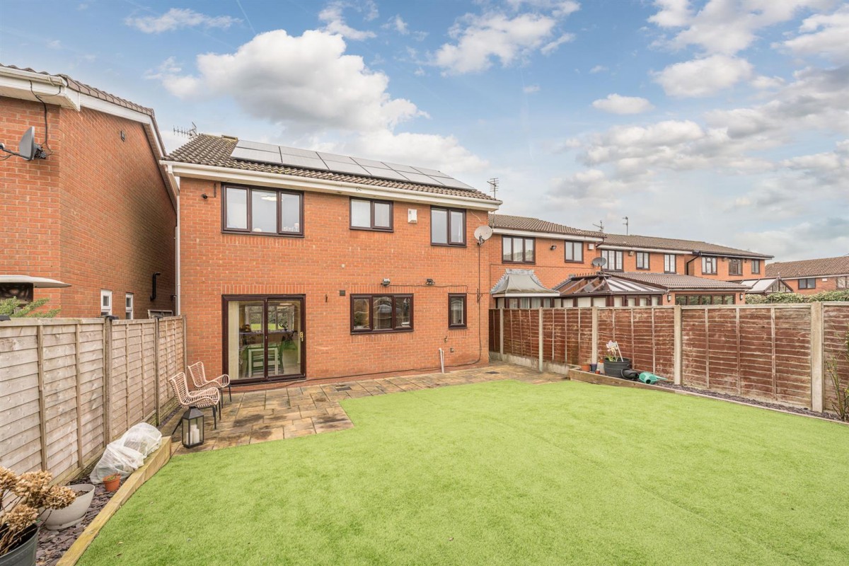 Mayflower Drive, Brierley Hill, DY5 4PZ