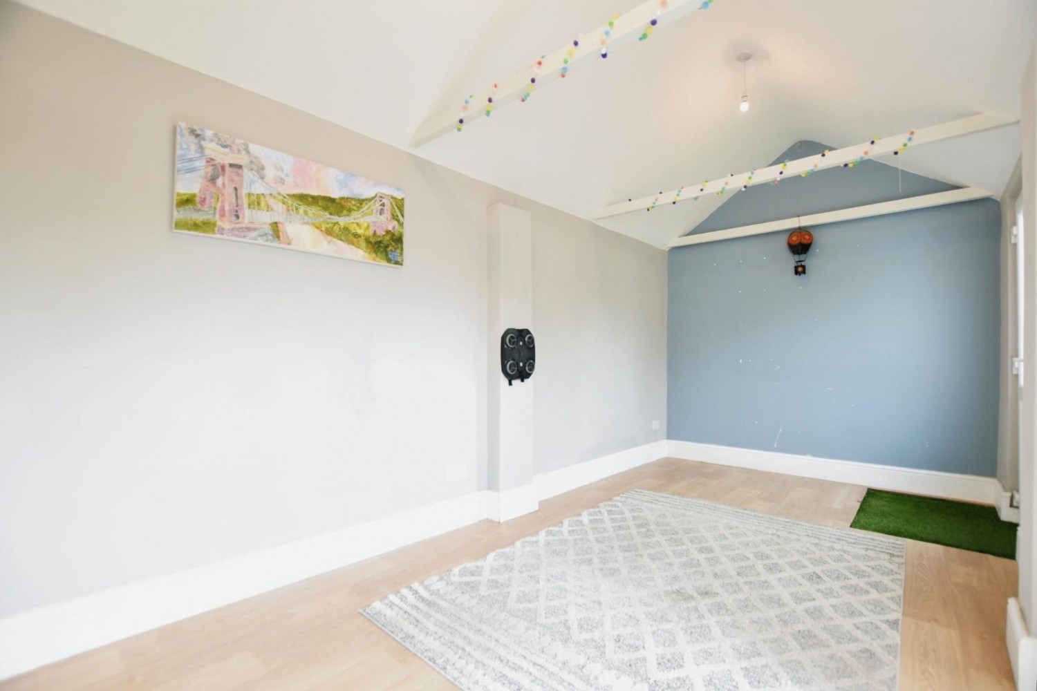 Oaktree Gardens, Bristol
