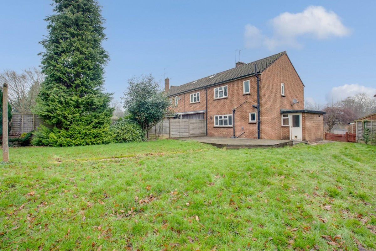 Cavendish Close, Little Chalfont, Buckinghamshire, HP6 6QD