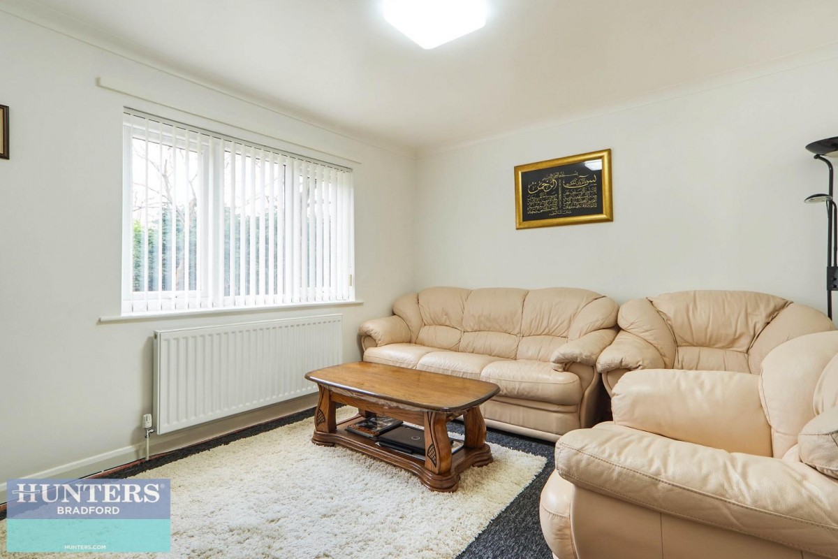 (TN), Crow Tree Lane , Bradford, BD8 0AN