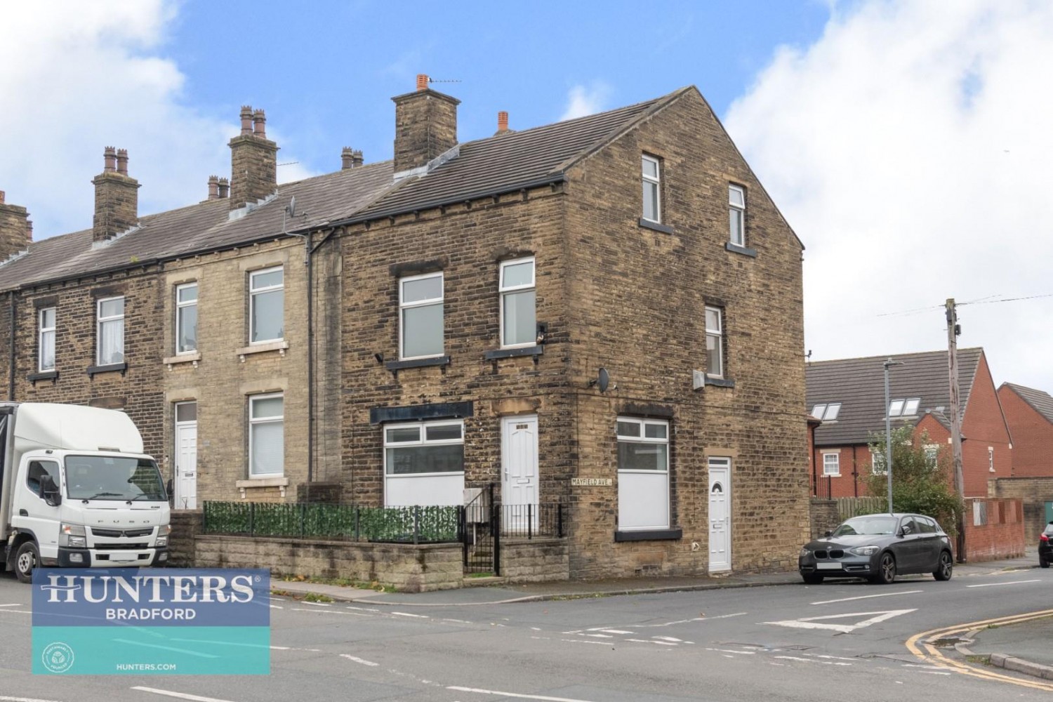 (SR) - HOUSE - Huddersfield Road Wyke, Bradford, West Yorkshire, BD12 8NB