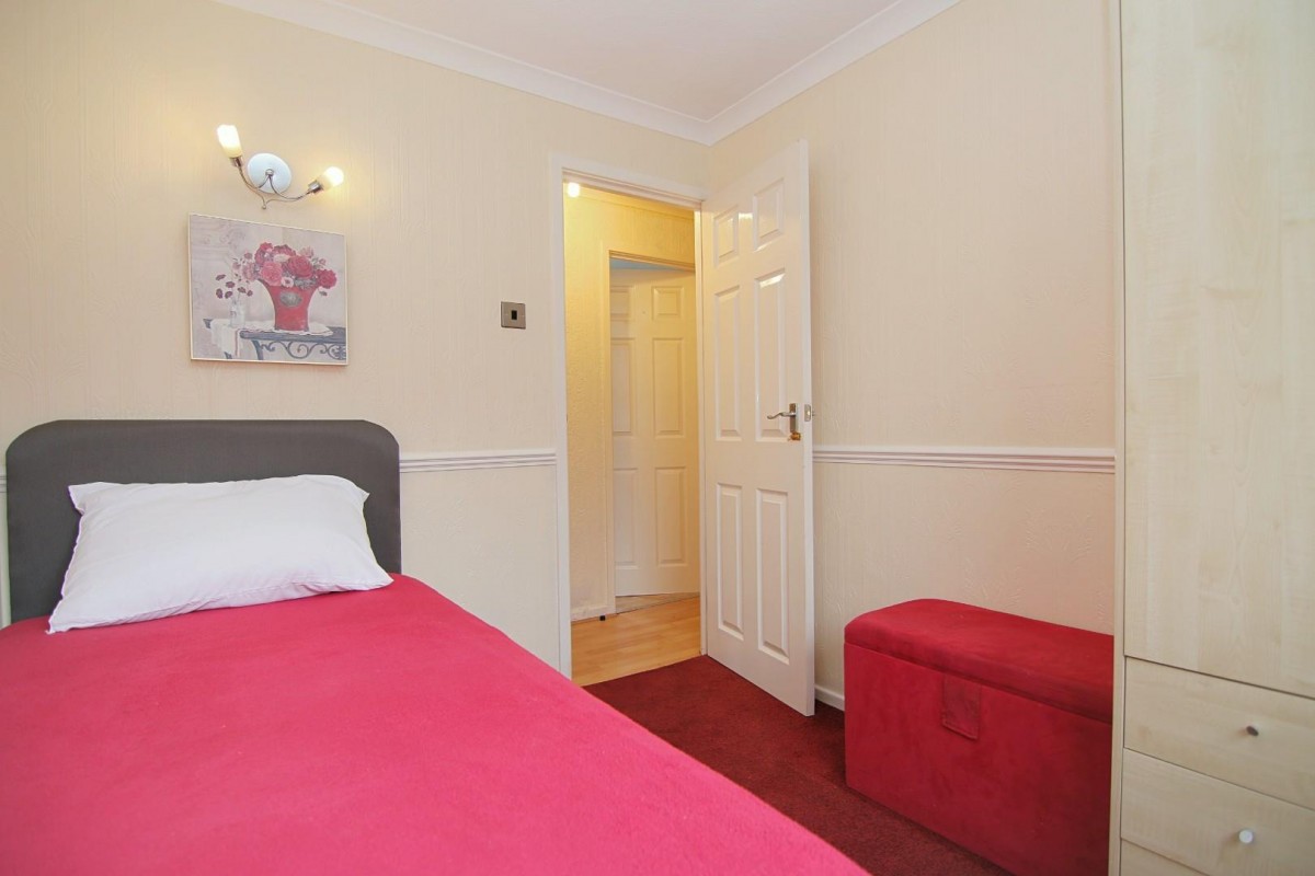 Stanhope Close, Horsforth, LS18
