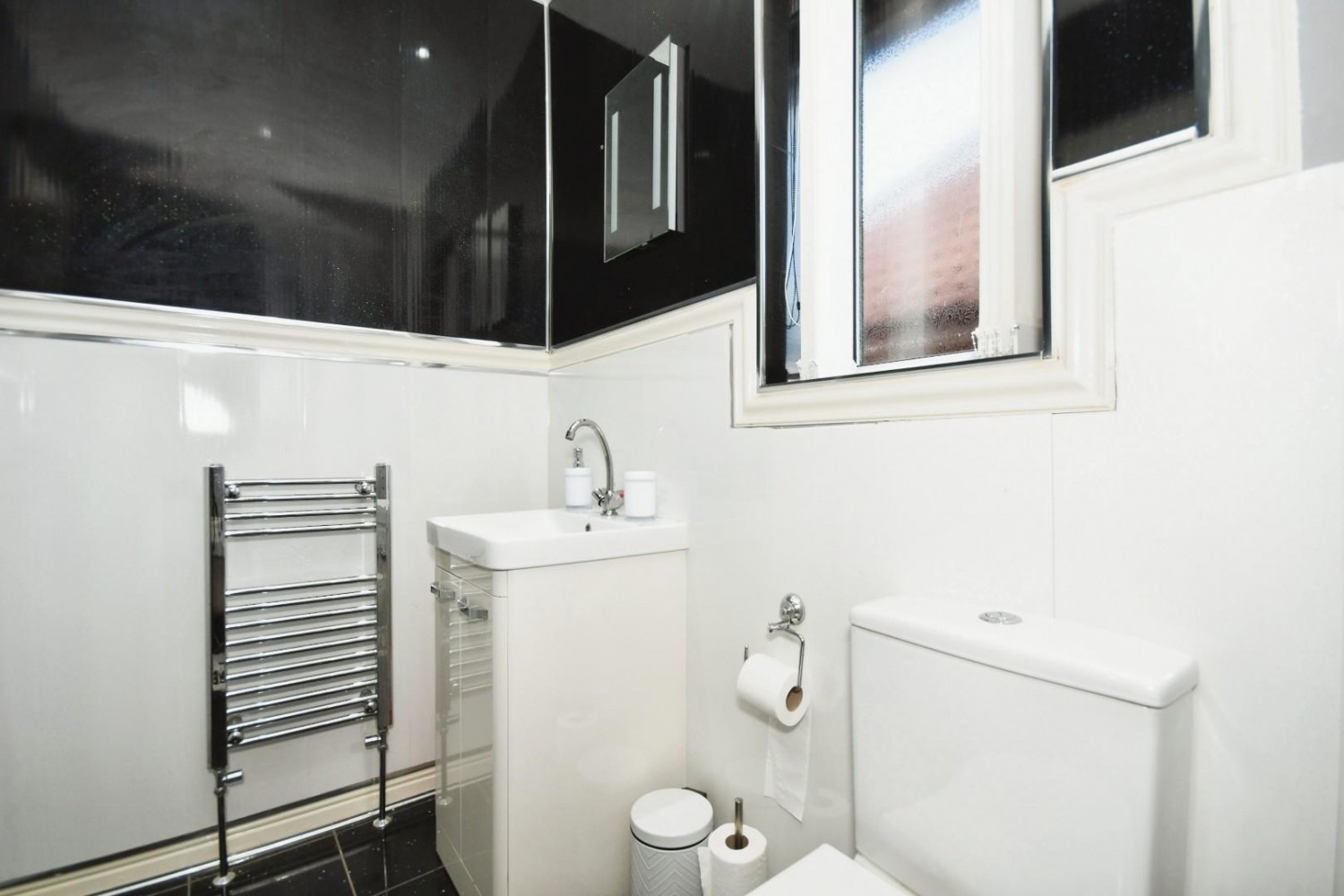 West Crescent, Duckmanton, Chesterfield, S44 5HE
