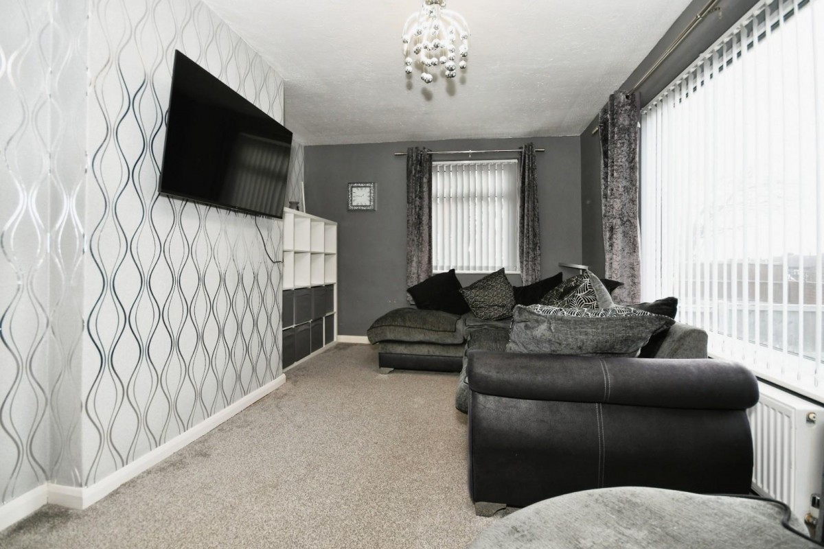 West Crescent, Duckmanton, Chesterfield, S44 5HE