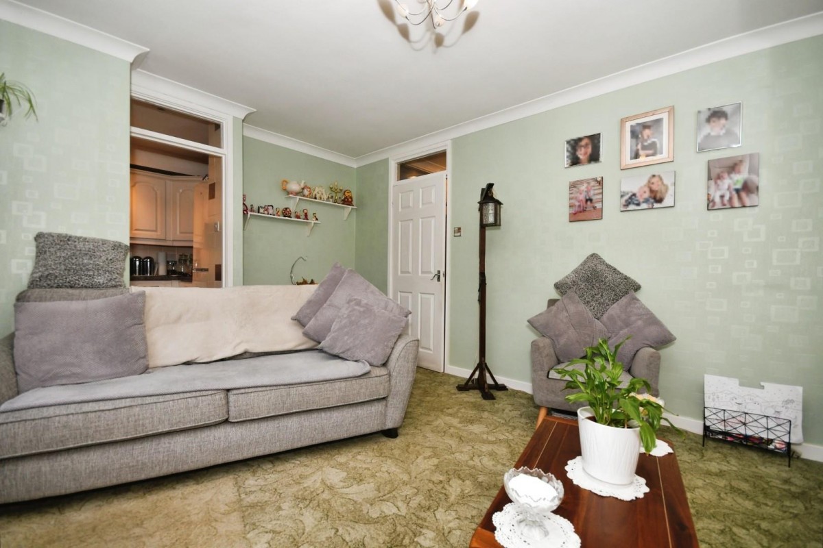 Hollins Court, Rivelin Park Drive, S6