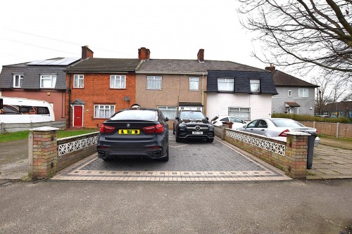 Green Lane, Dagenham, RM8