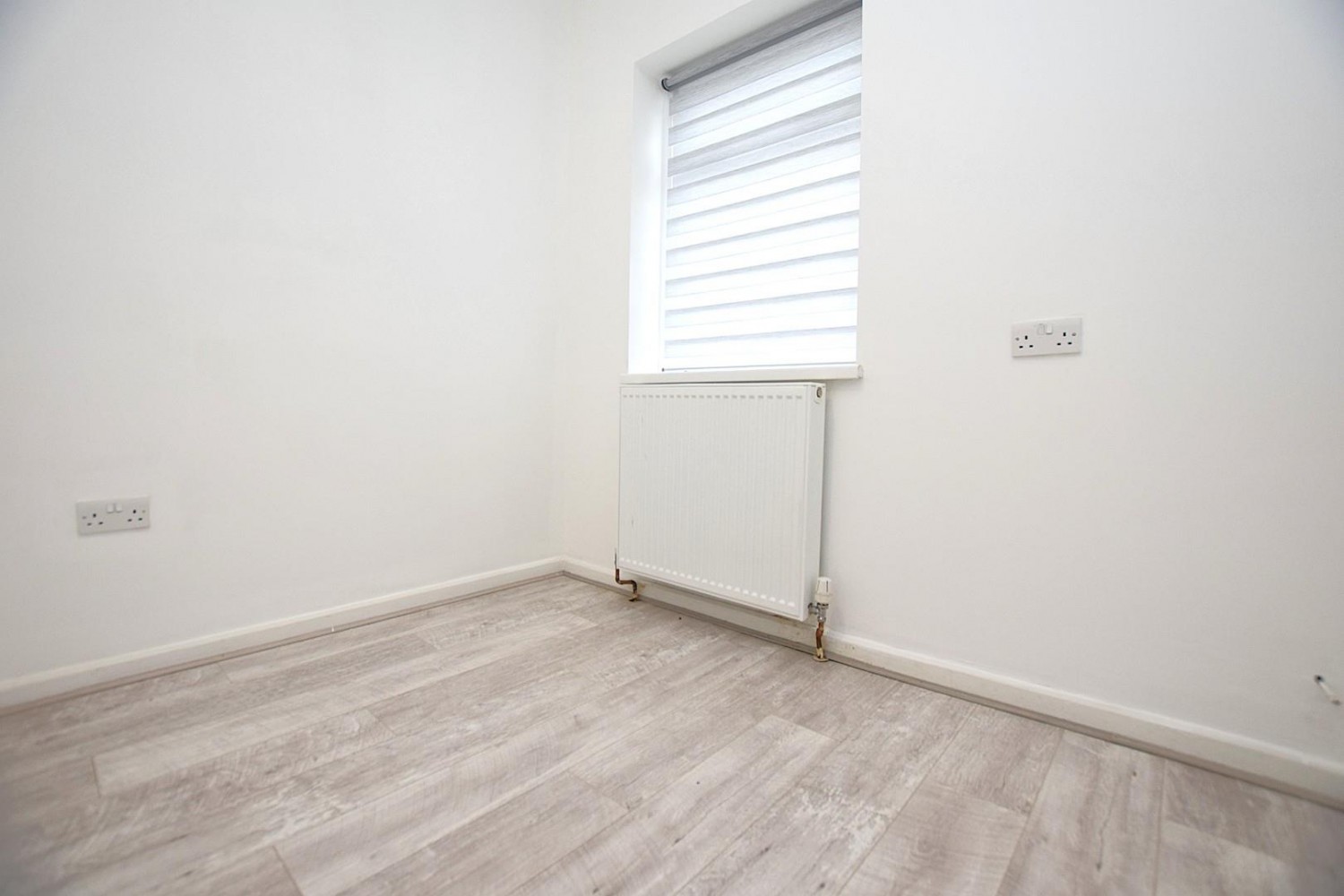 Green Lane, Dagenham, RM8