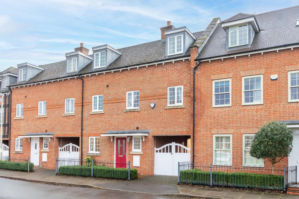 Whittingham Avenue, Wendover