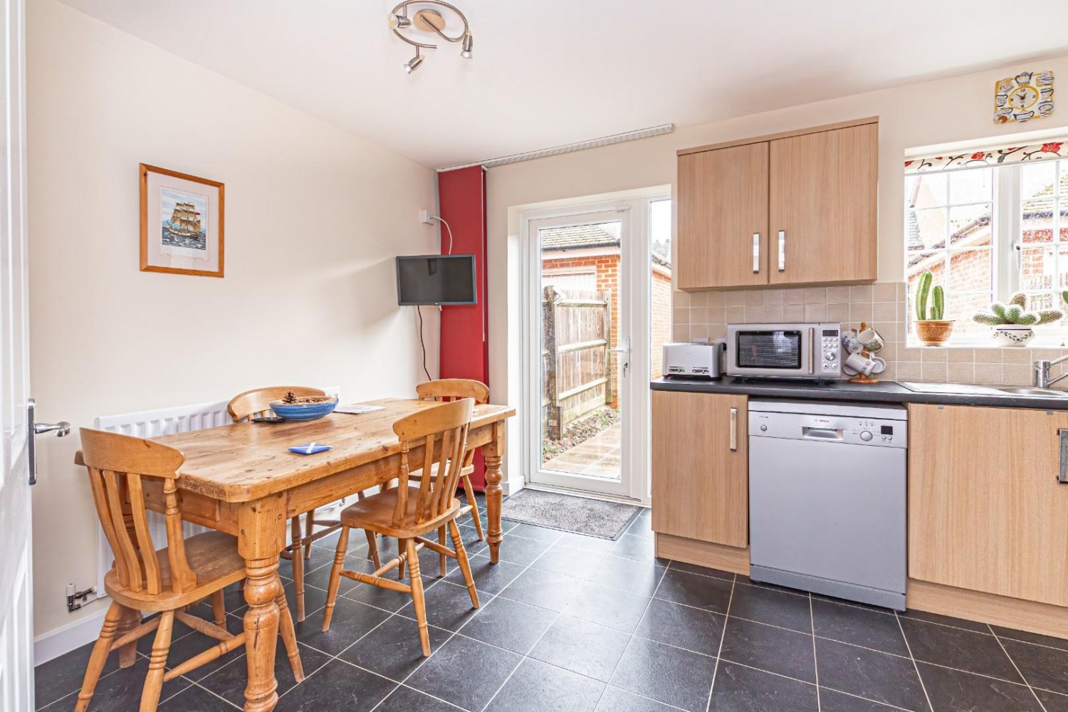 Whittingham Avenue, Wendover